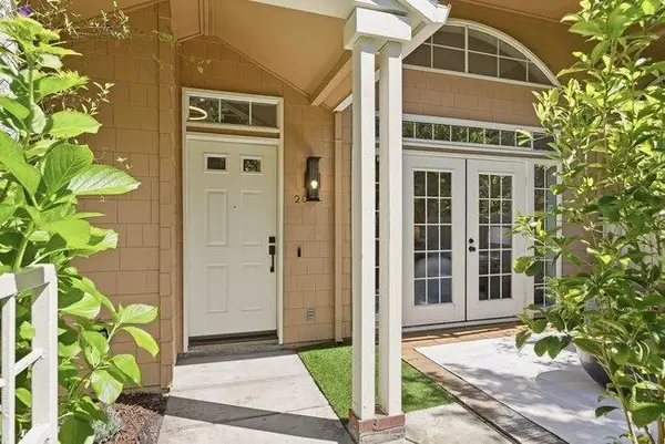 444 San Antonio Road #2C, Palo Alto, CA 94306