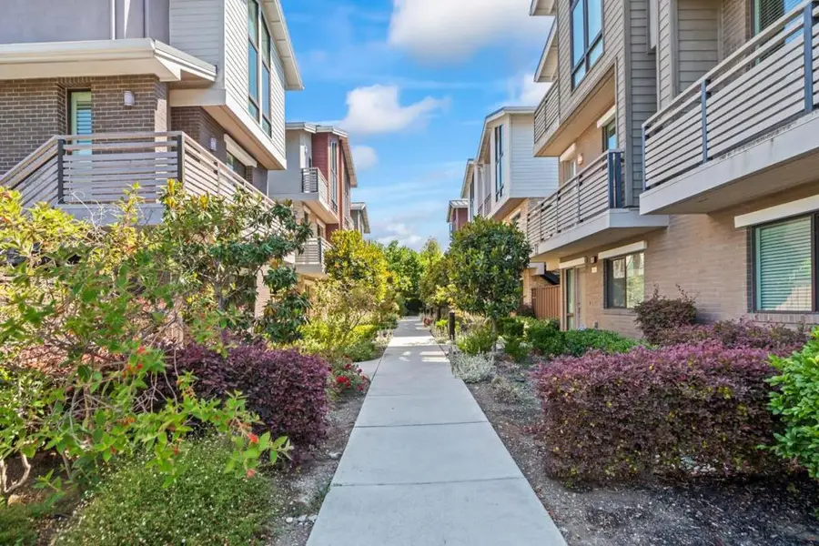 411 Brassinga Court, Palo Alto, CA 94306 - #3