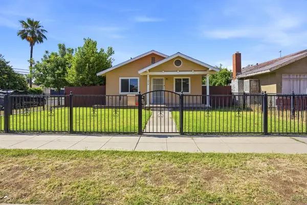 3870 E Nevada Avenue, Fresno, CA 93702
