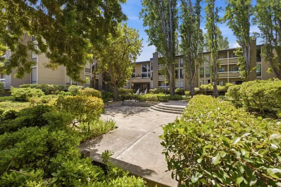 1151 Compass Lane #111, Foster City, CA 94404 - #2