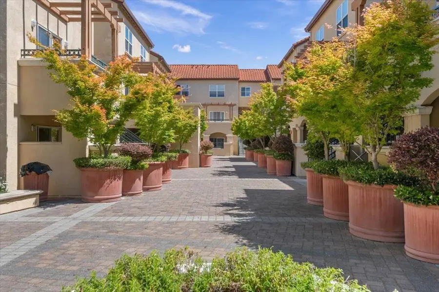 108 Bryant Street #36, Mountain View, CA 94041 - #2