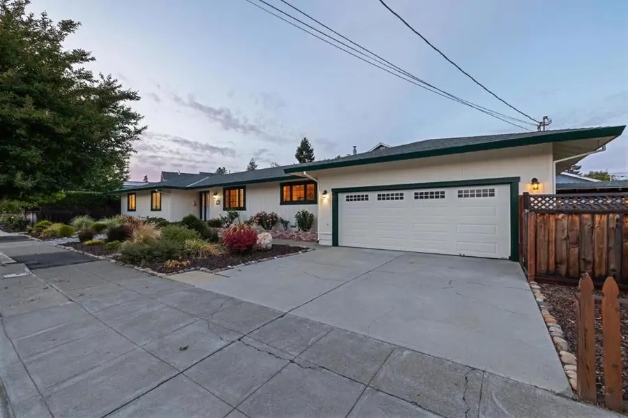567 Sapphire Street, Redwood City, CA 94062 - #2