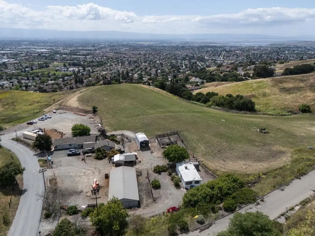 2375 Old Calaveras Road, Milpitas, CA 95035 - #1