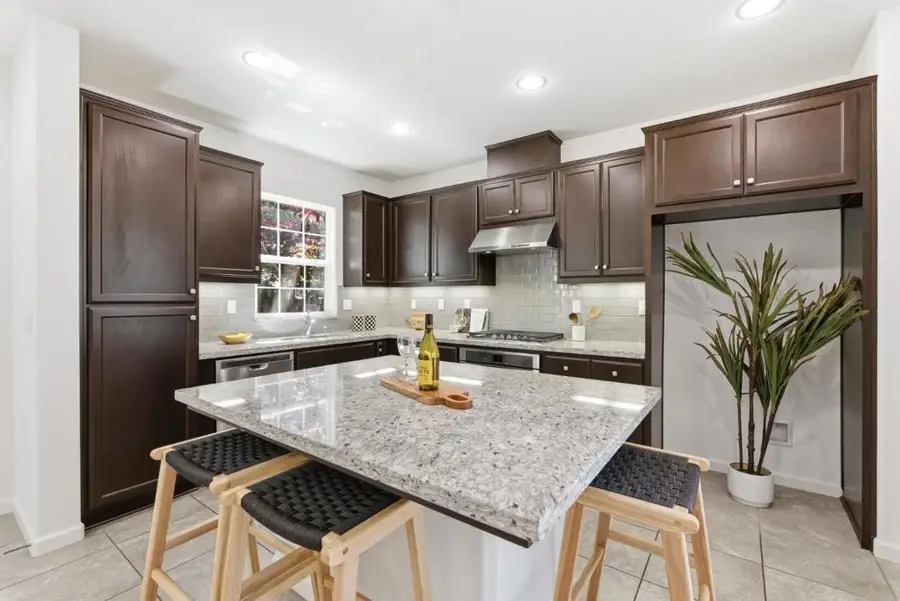 1563 Middle Lane, Hayward, CA 94545 - #2
