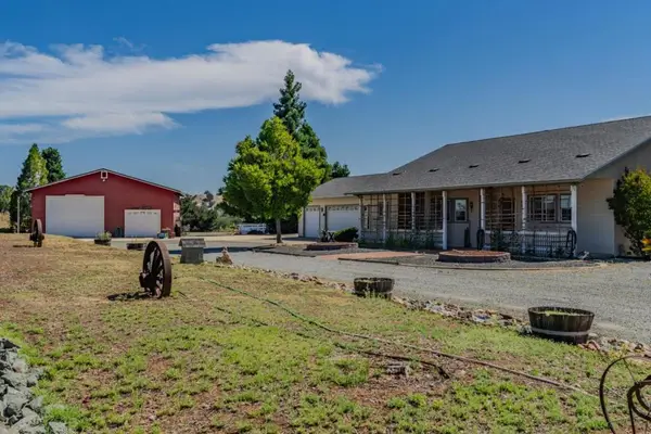 11 Duck Creek Court, Valley Springs, CA 95252