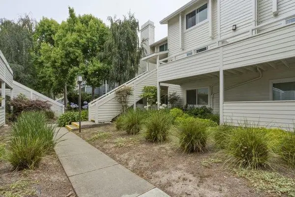 41 Grandview Street #805, Santa Cruz, CA 95060