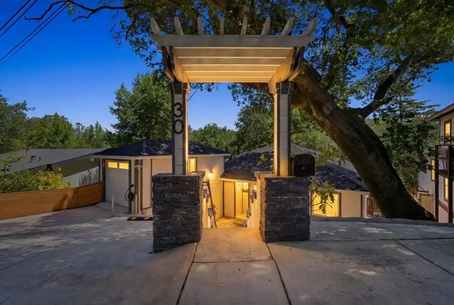 30 Fair Drive, San Rafael, CA 94901 - #3