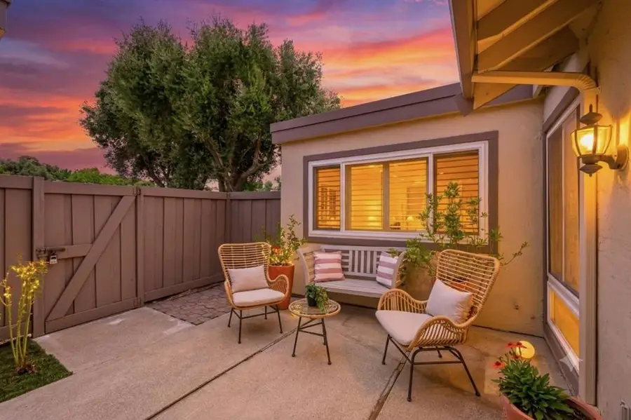 1568 Calle Santiago, Pleasanton, CA 94566 - #2