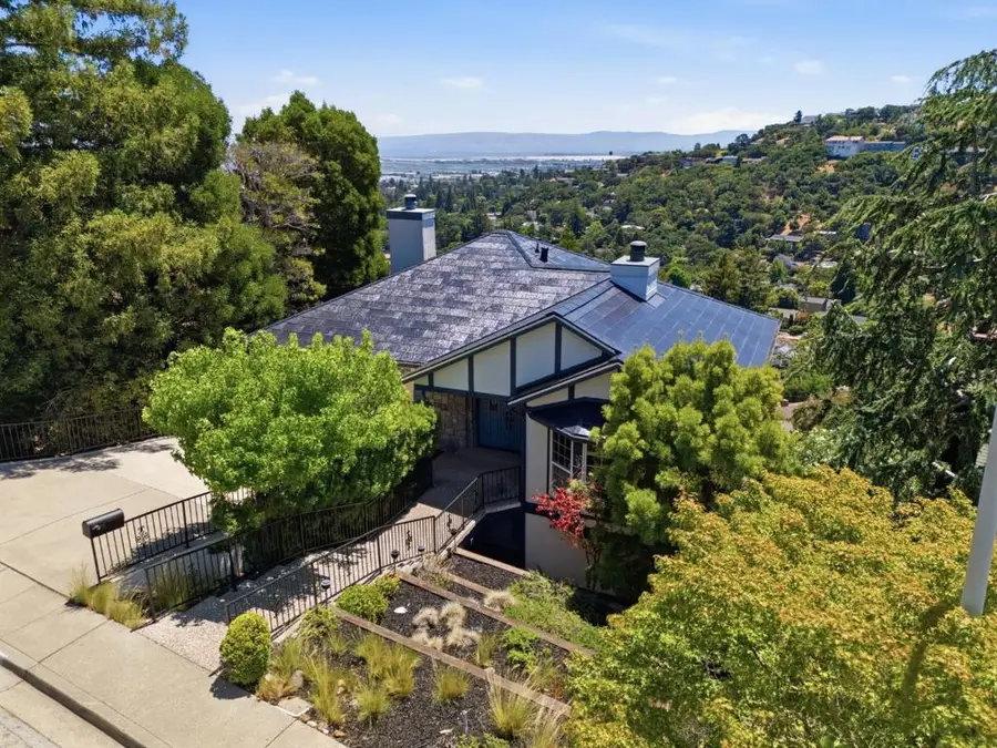 179 Bay View Drive, San Carlos, CA 94070 - #2