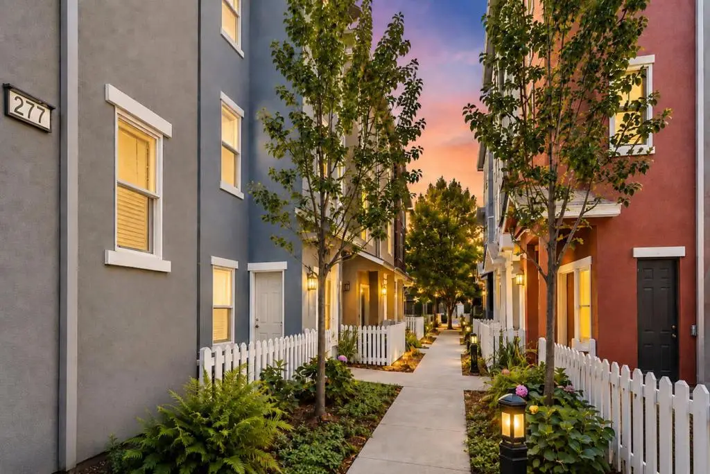 1265 De Altura, San Jose, CA 95126 - #1