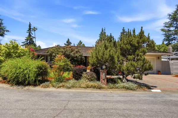 950 Black Mountain Court, Los Altos, CA 94024