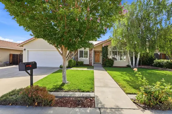 1191 Trieste Drive, Hollister, CA 95023