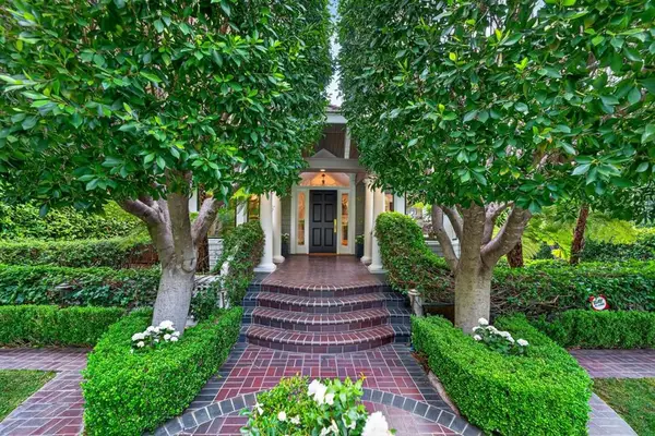 52 Hernandez Avenue, Los Gatos, CA 95030