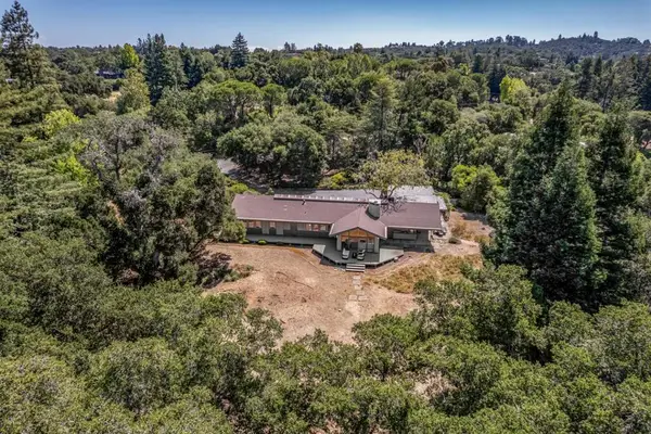 147 Mapache Drive, Portola Valley, CA 94028