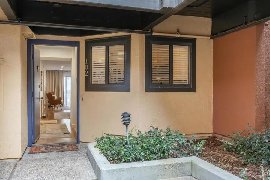 1 Laurel Street #102, San Carlos, CA 94070 - #2