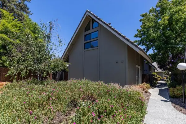 1994 Silverwood Avenue, Mountain View, CA 94043