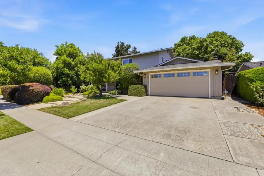 2260 Constitution Drive, San Jose, CA 95124 - #2