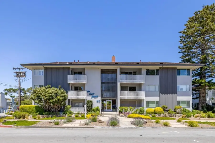 810 Lighthouse Avenue #206, Pacific Grove, CA 93950 - #2