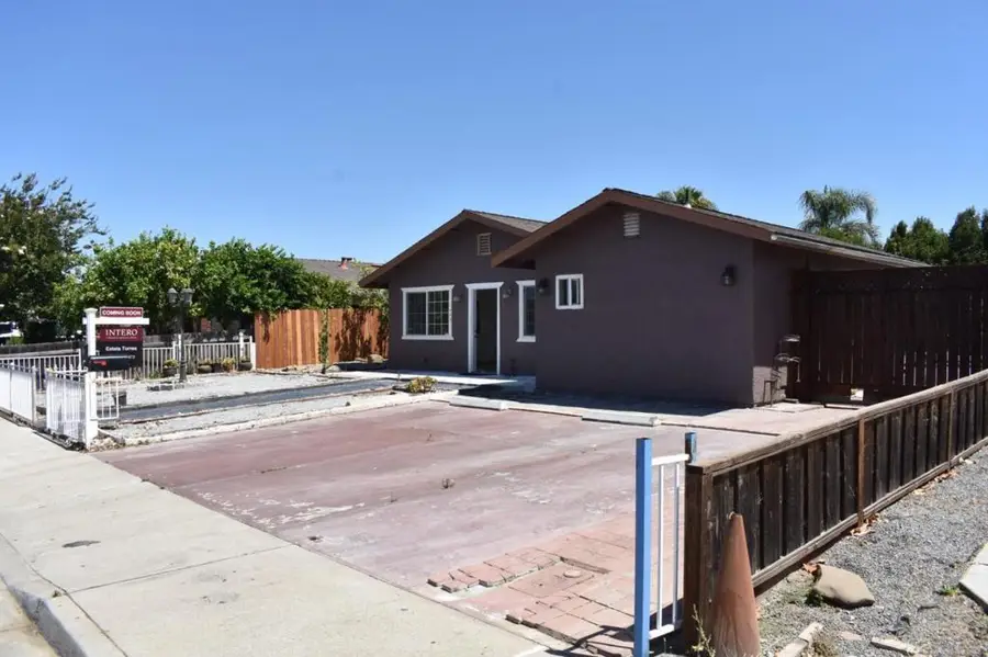 1040 Central Avenue, Hollister, CA 95023 - #3