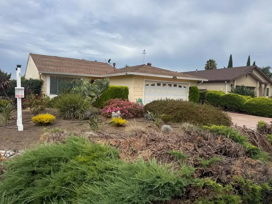 677 Lava Way, San Jose, CA 95133 - #3