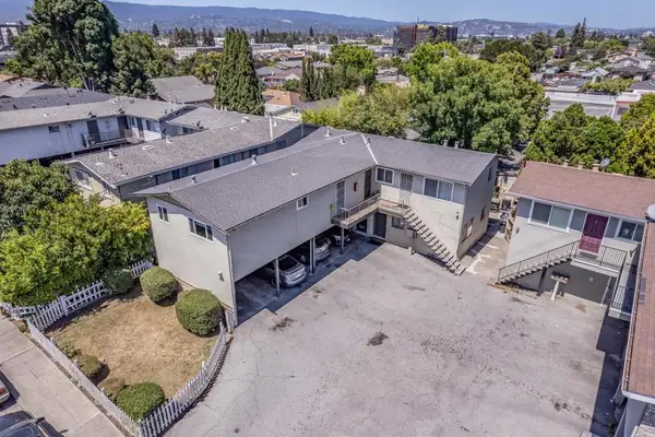 557 Hampshire Avenue, Redwood City, CA 94063