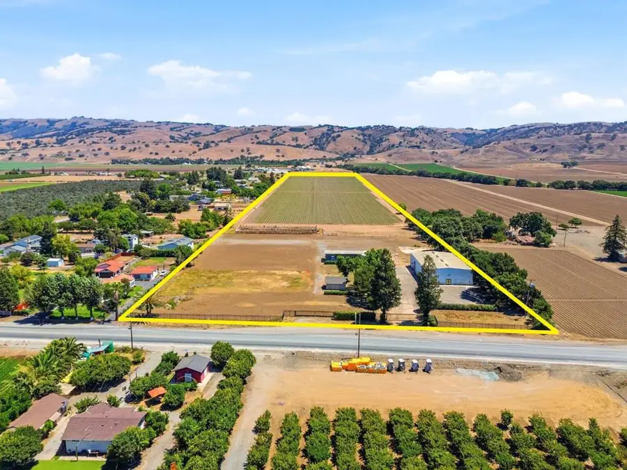 3065 Pacheco Pass Highway, Gilroy, CA 95020 - #2