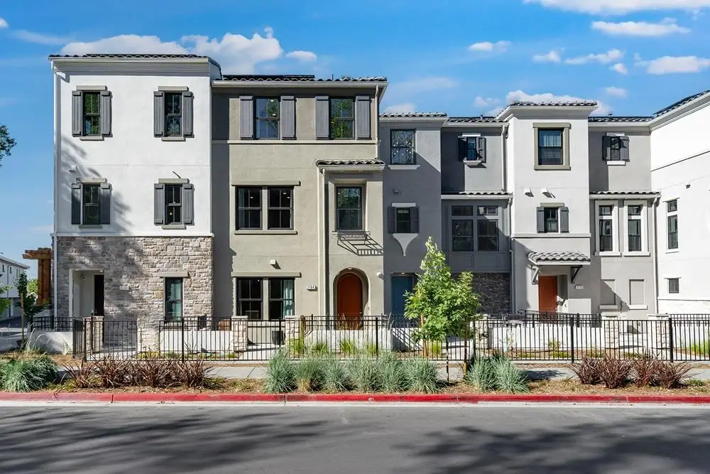 2104 Latham Street, Mountain View, CA 94040 - #1