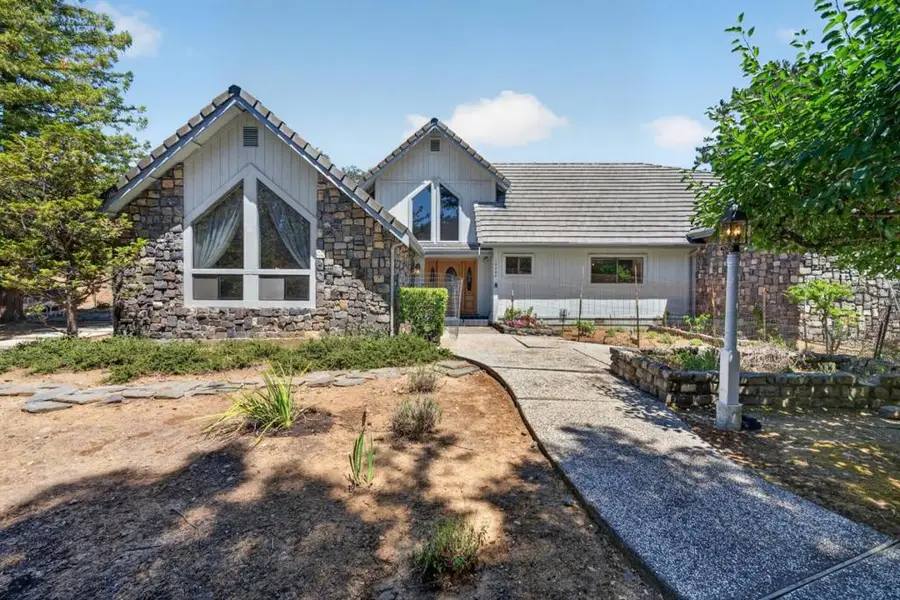 13204 Wright Way, Los Altos Hills, CA 94022 - #2