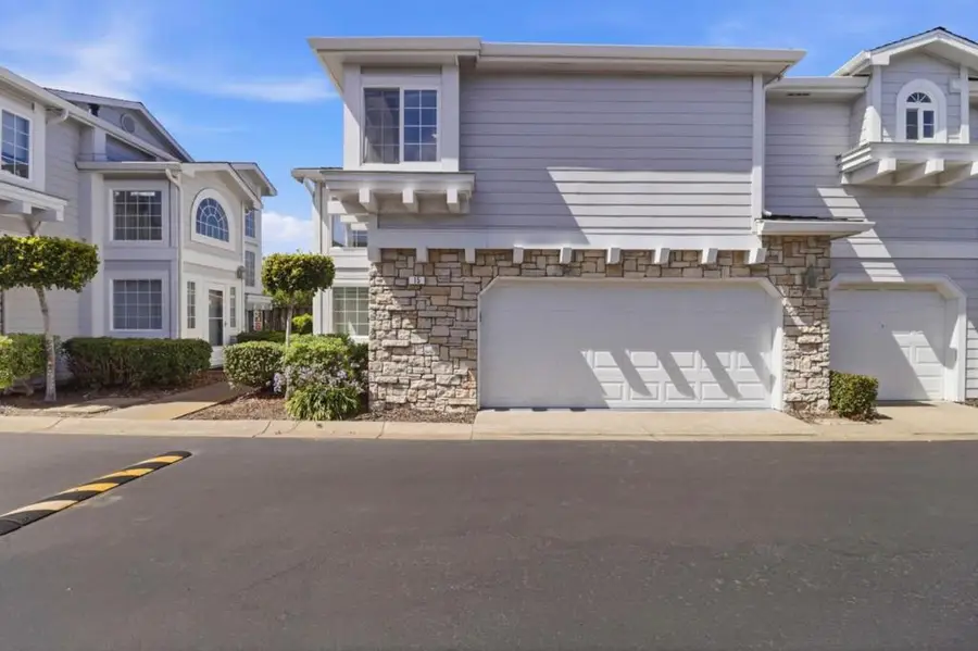 15 Outlook Circle, Pacifica, CA 94044 - #2