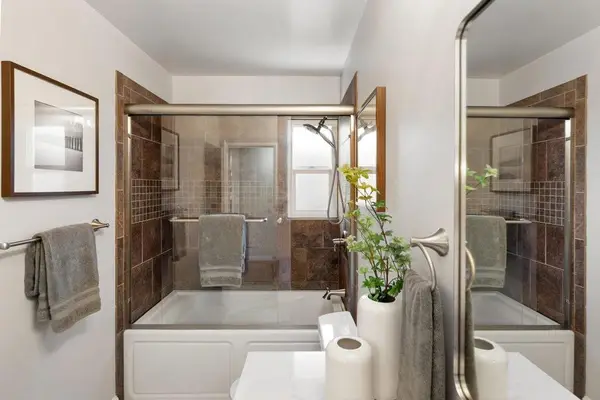 2251 Southampton Way, San Mateo, CA 94403
