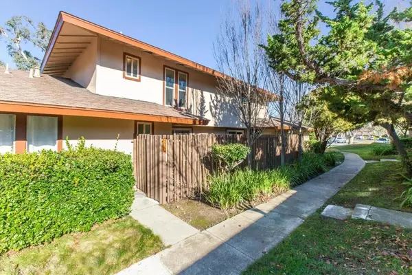 225 Red Oak Drive #N, Sunnyvale, CA 94086