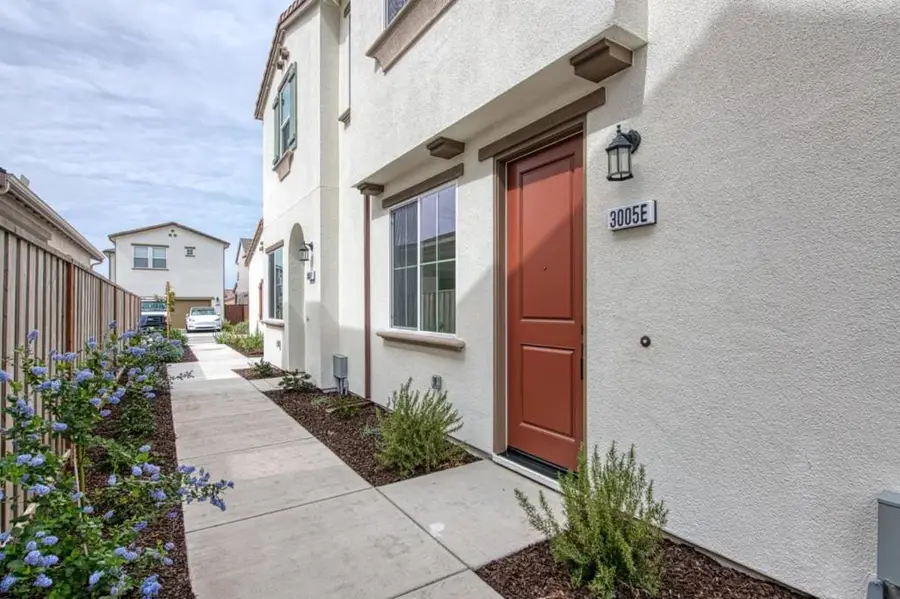 3052 Macarthur Drive #D, Marina, CA 93933 - #2