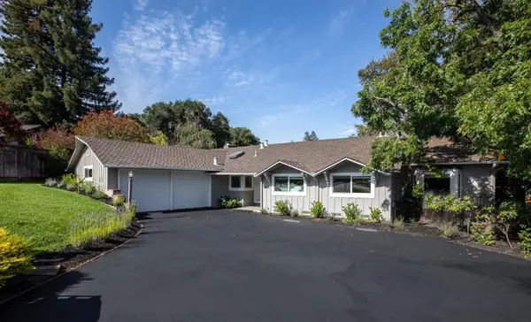 2070 Robinhood Lane, Los Altos, CA 94024