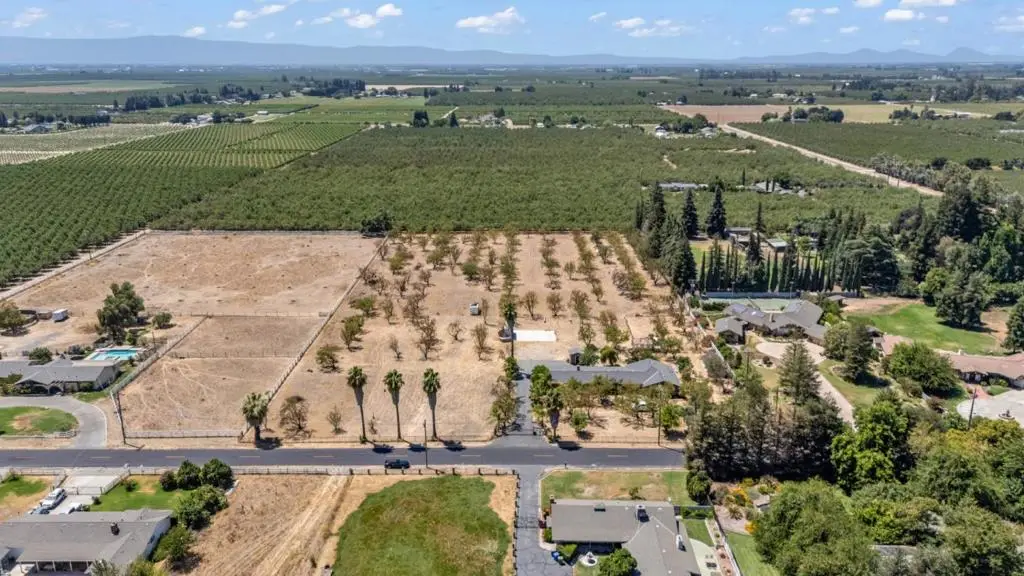 925 Ohio Avenue, Modesto, CA 95358 - #1