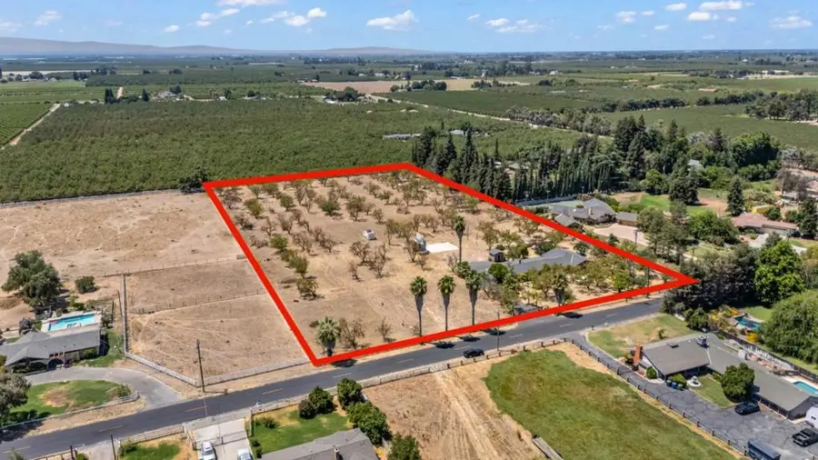 925 Ohio Avenue, Modesto, CA 95358 - #2