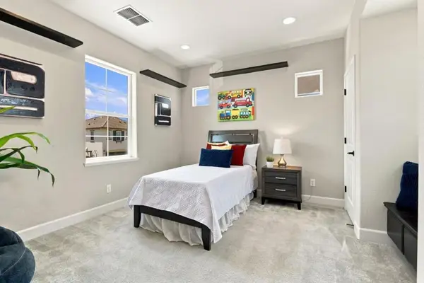 561 E Marcello Avenue, Mountain House, CA 95391