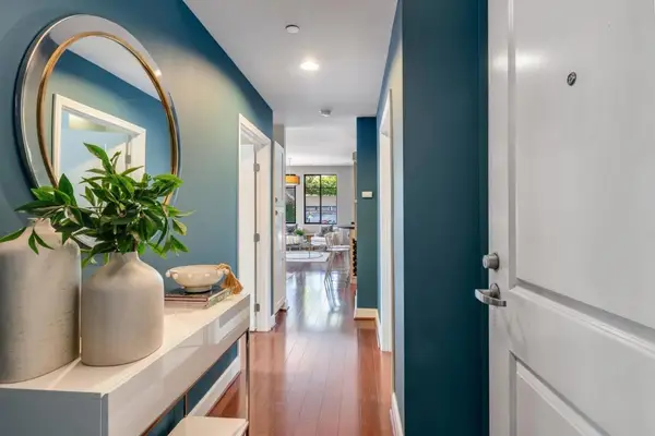 800 High Street #111, Palo Alto, CA 94301