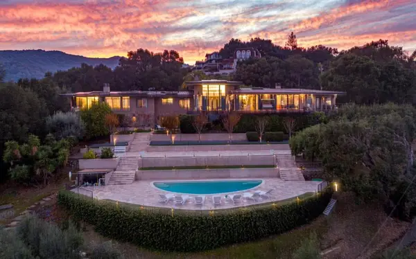 Address Withheld By Seller, Los Altos Hills, CA 94024