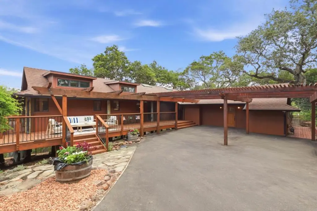 13124 Byrd Lane, Los Altos Hills, CA 94022 - #1