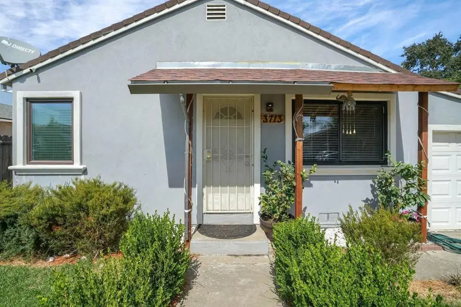 3713 18th Avenue, Sacramento, CA 95820 - #2