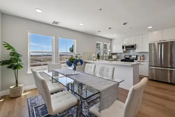 1121 Outrigger Lane, Foster City, CA 94404