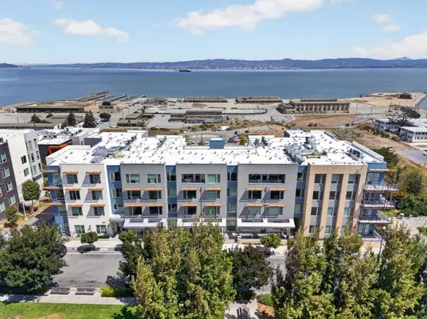 52 Innes Court #202, San Francisco, CA 94124