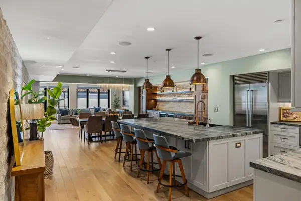 542 Lighthouse Ave #210, Pacific Grove, CA 93950