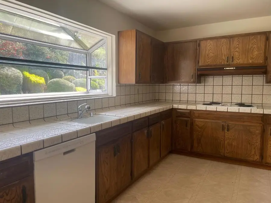 832 Oddstad Boulevard, Pacifica, CA 94044 - #2