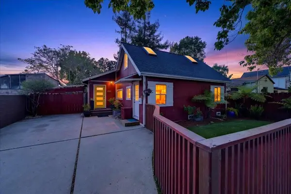 115 Catalpa Street, Santa Cruz, CA 95062