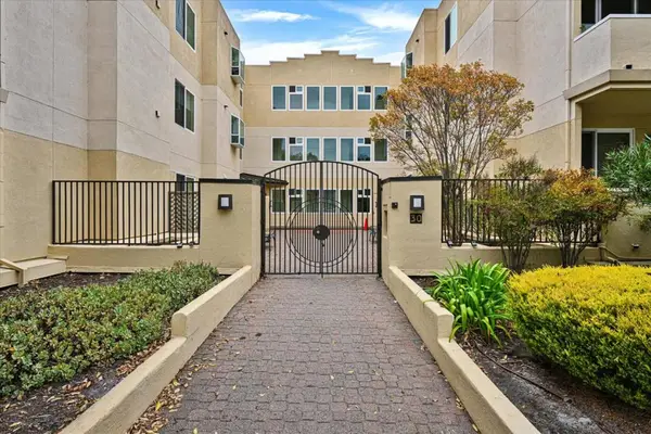 30 Lorton Avenue #303, Burlingame, CA 94010