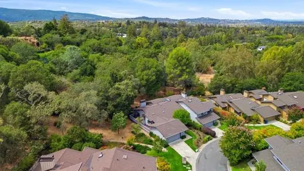 11 Biltmore Lane, Menlo Park, CA 94025