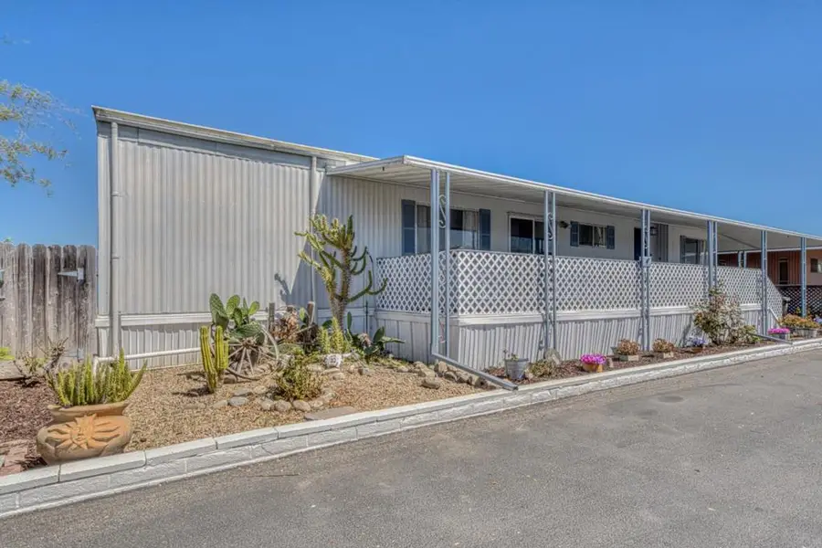 150 Kern Street #37, Salinas, CA 93905 - #2