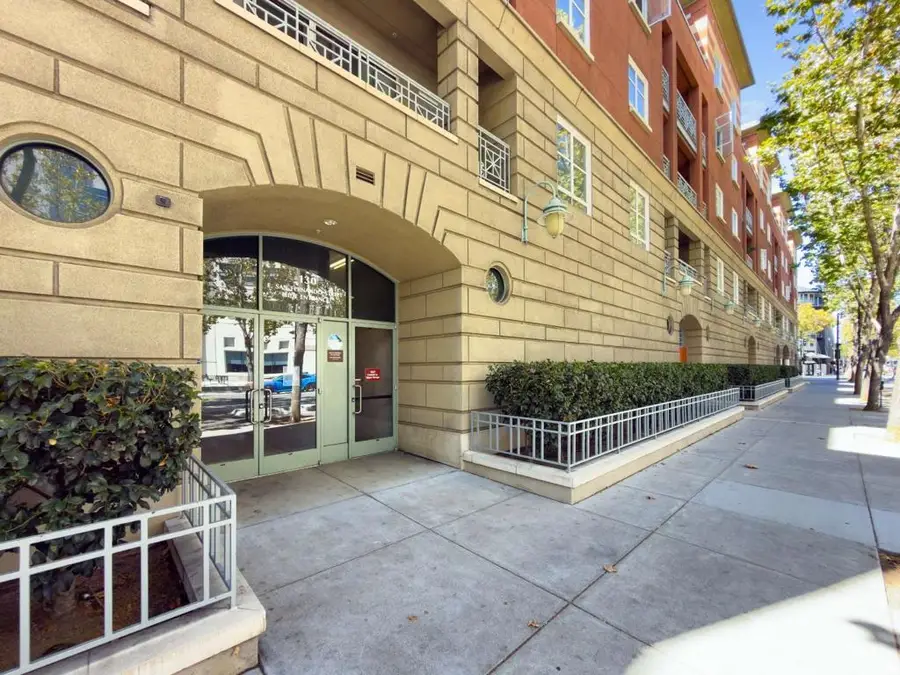 130 E San Fernando Street #25, San Jose, CA 95112 - #3