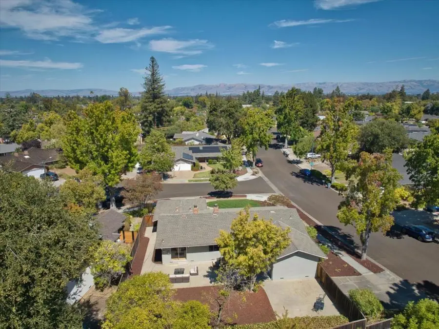 1653 Kitchener Drive, Sunnyvale, CA 94087 - #2